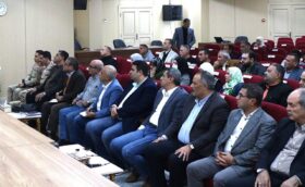 محافظ السويس يعقد إجتماع تنسيقى بشأن تغذية منطقة العين السخنة بمياه التحلية