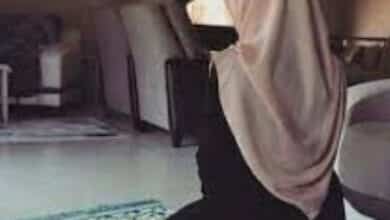 صلاة المرأة في بيتها .. عبادة وخير وأجر عظيم