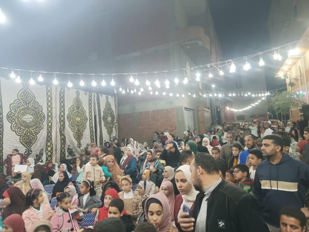 في عرس قرآني مهيب بـ "القوصية".. الجمعية الشرعية تُكرم أوائل المسابقة الرمضانية