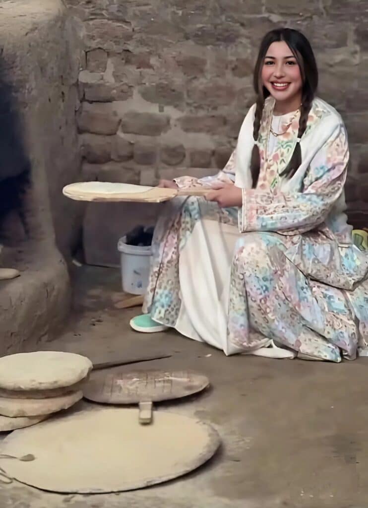 كواليس زيارة الفنانة جنات لقرية فزارة بصعيد مصر