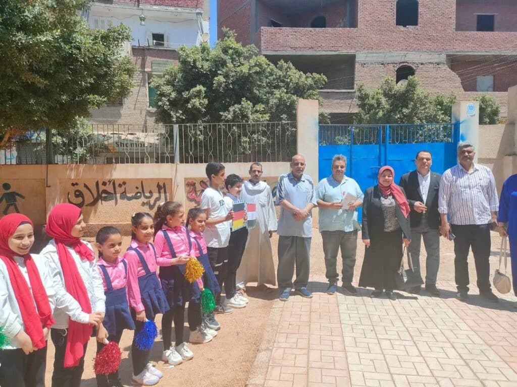 إدارة القوصية التعليمية تستقبل وفداً ألمانياً رفيع المستوى لمتابعة سير العملية التعليمية