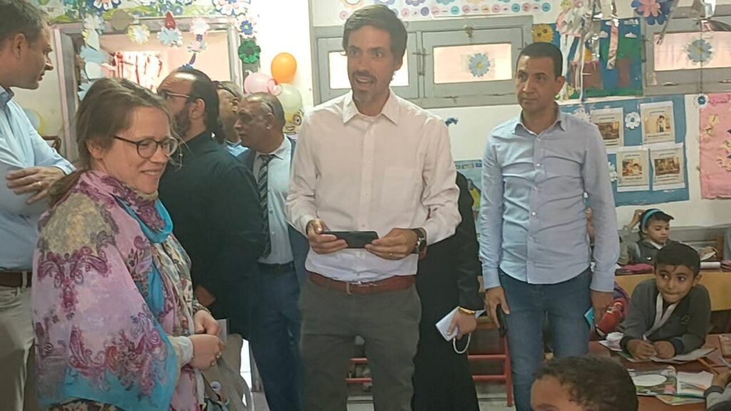 إدارة القوصية التعليمية تستقبل وفداً ألمانياً رفيع المستوى لمتابعة سير العملية التعليمية