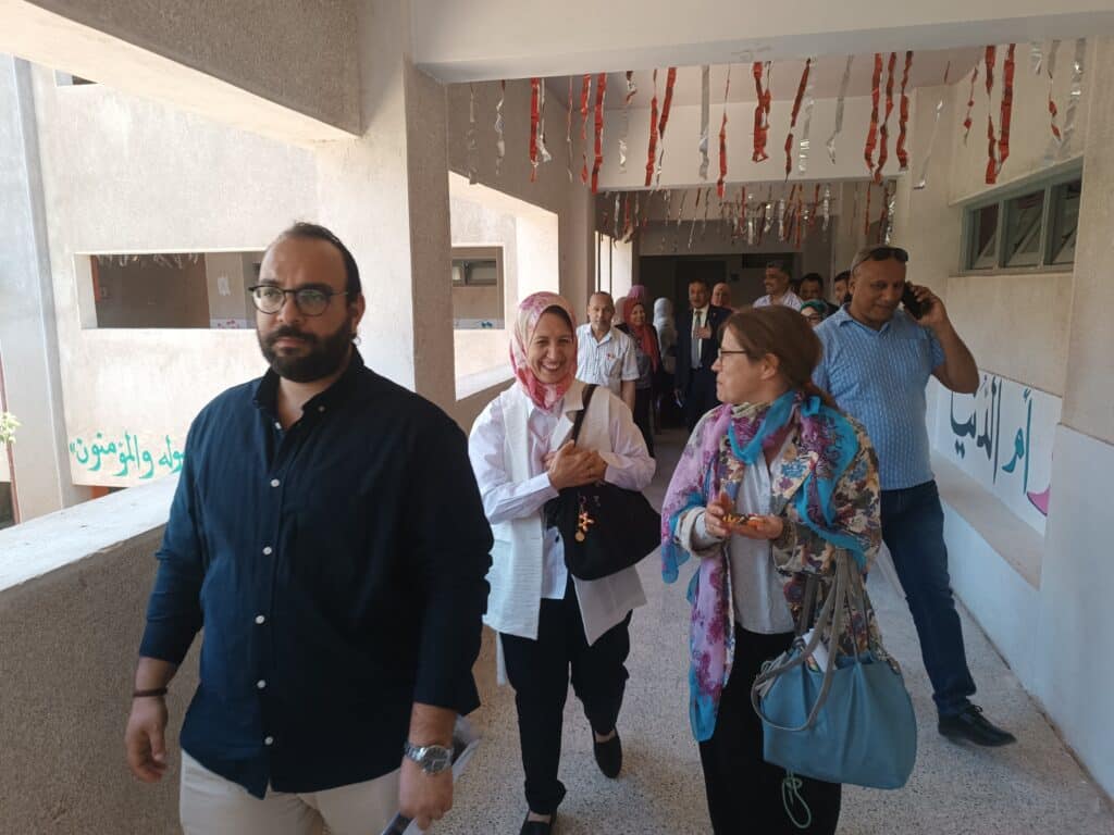 إدارة القوصية التعليمية تستقبل وفداً ألمانياً رفيع المستوى لمتابعة سير العملية التعليمية
