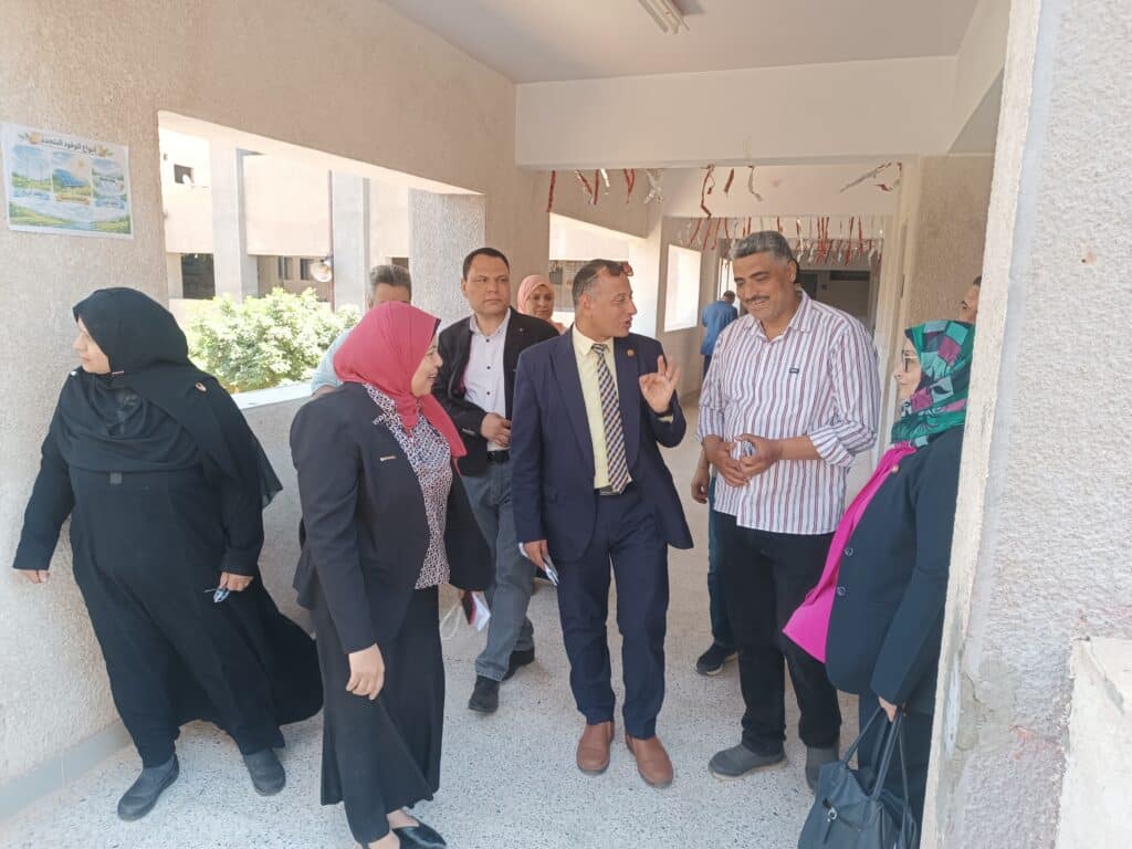 إدارة القوصية التعليمية تستقبل وفداً ألمانياً رفيع المستوى لمتابعة سير العملية التعليمية