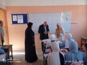 مدير الإدارة التعليمية بدسوق .. يواصل تفقد المدارس